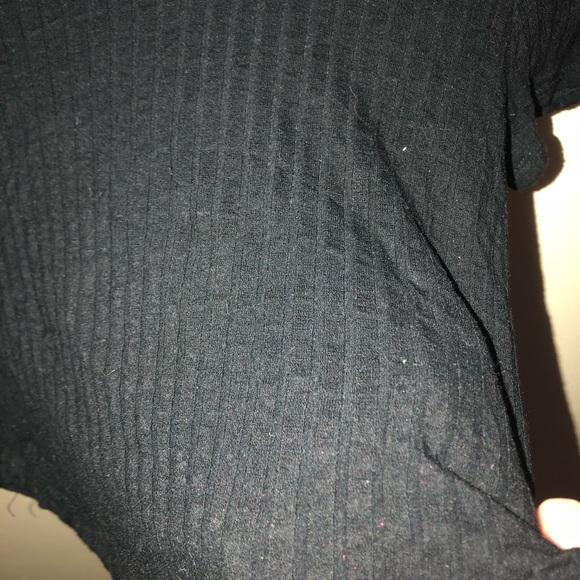 Crop top - Picture 3 of 3